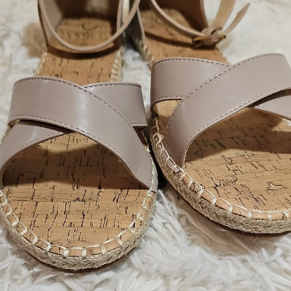 chic espadrille